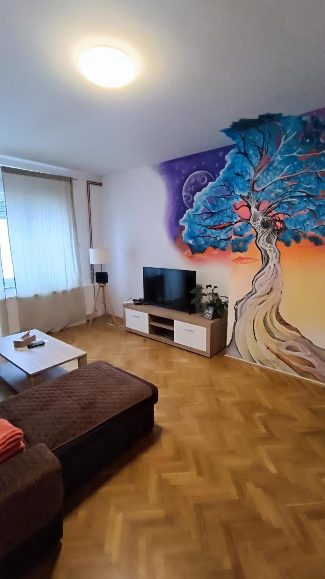 VaraždinMoon Tree ***アパートメント エクステリア 写真